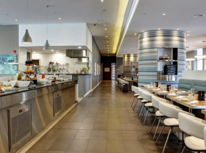 Premier Inn Dubai Ibn Battuta Mall