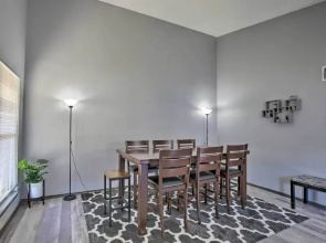 West San Antonio Home w/ Yard: 16 Mi to Dtwn!