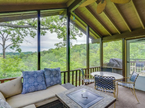 Lake-view Margaritaville Retreat w/ Screened Porch