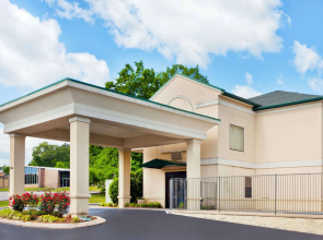 Super 8 by Wyndham Ft. Oglethorpe GA/Chatt TN Area