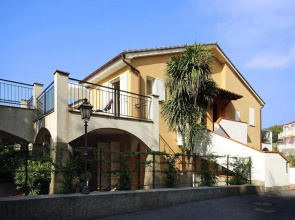 Apartment in San Bartolomeo Al Mare