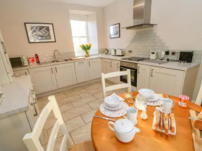 East Farmhouse Cottage