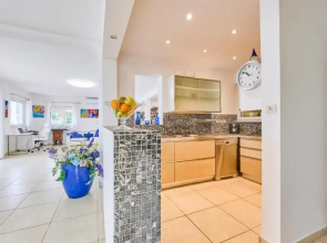 Sea Breeze Residence Villa by the Sea With Pool