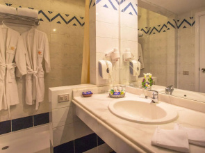 Desert Rose Resort