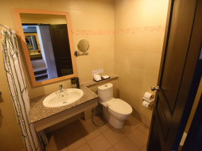 PP Charlie Beach Resort