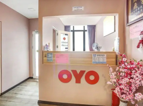 OYO 90474 Skycity Motel