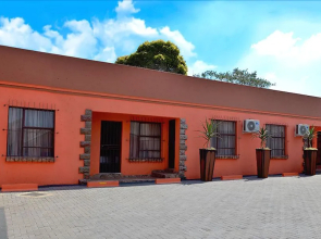 Visit Vakasha Guest Lodge 1