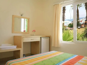 Meteor Beach Hotel