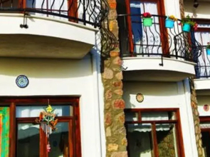 Aheste Taş Otel