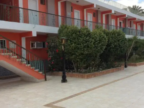 Summer Palace Hotel