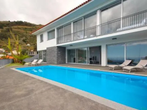 Villa Panoramica by HR Madeira