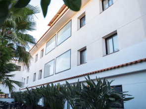 Beatrix 2000 - Caliu Apartments