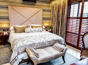 Kimberley Anne Small Luxury Hotel