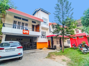 OYO Flagship 70293 Bobs Mansion