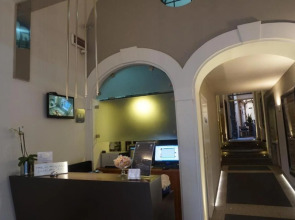 Trevi Palace Luxury Inn
