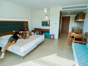 Livas Hotel Apartments