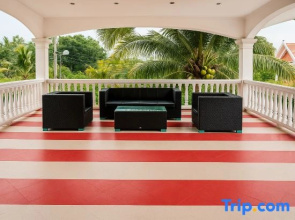 Luxury 5-Bedroom Pool Villa at FunPlace, Pattaya