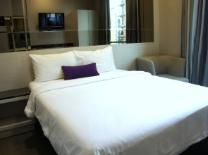 V Hotel Bencoolen