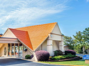 Howard Johnson by Wyndham Athens