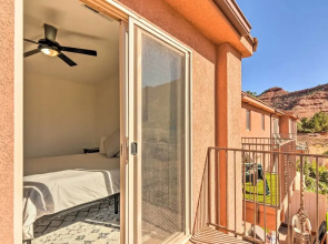 Updated Townhome w/ Patio & Red Rock Views!