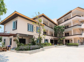 Baan Nam Poon Resort