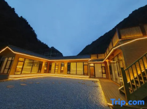 yijianrugu log cabin