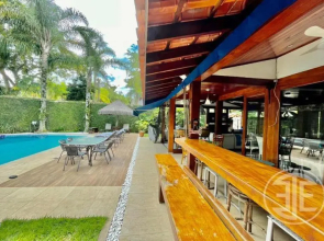 Incrível casa na Riviera com piscina e 5 suítes