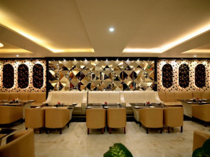 Royal Heritage Hotel & Resort