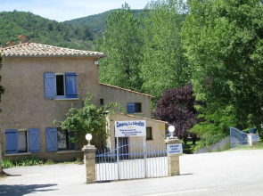 Property With 2 Bedrooms in Beynes, With Furnished Terrace and Wifi - 60 km From the Beach