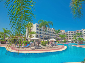 Tsokkos Gardens Hotel & Apartments