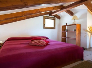 Nice Home in Brsec With Wifi, Private Swimming Pool and 4 Bedrooms