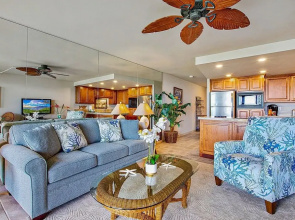 Kaleialoha #207 1 Bedroom 1 Bathroom Condo by Redawning