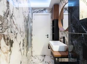 Sunflower- Designer 2R apartment near Piata Unirii with circular terrace