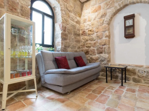 Best Location Jerusalem Stone Apartment