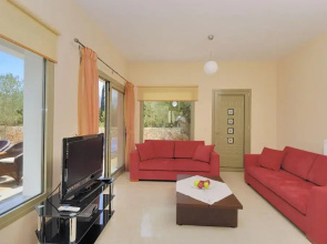 Villa Irineos With 2 Bedrooms and 3 Bathrooms
