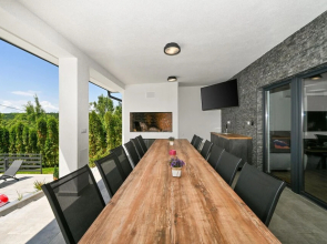 Nice Home in Stubicke Toplice With 5 Bedrooms, Outdoor Swimming Pool and Heated Swimming Pool