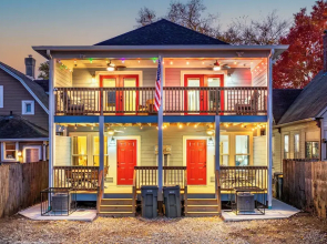 3 Mi to Dtwn Indy: Urban Retreat w/ Outdoor Space