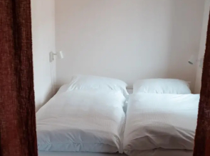 Bogentrakt - Hostel