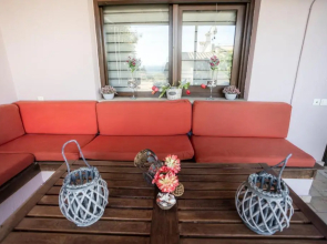TwinStars apartment with courtyard and view
