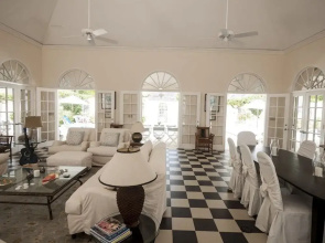 Oceanfront Escape: New Luxury Home