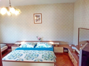 Apartment Frane