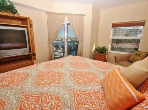 Oceanwalk 3-403