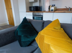 Immaculate 1-bed Apartment in Derby Centre