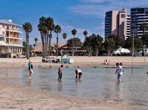 Luxury appartement with beach view&free parking