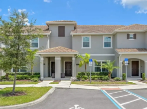 Magical Retreat - A Spacious Villa 10 min From Disney