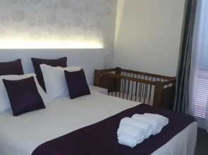 Golden Star Apartment