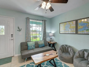 Fisherman's Inn 2 Bedroom Home by RedAwning