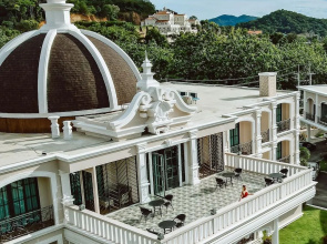Grand Lord Hotel& Residence