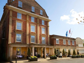Palm Court Hotel