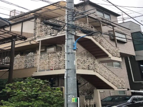 Centrally Located Deluxe Furnished.2